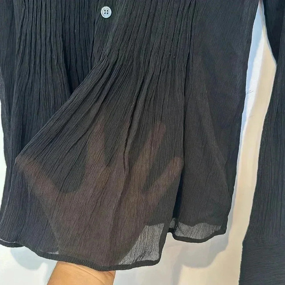 Theory 'Dionelle' Pintuck Pleat Textured Chiffon Black Sheer Blouse 100% Silk S - Picture 9 of 13